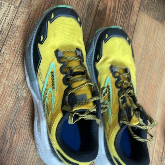 Brooks caldera 7 trail running shoes men’s size 11 - Picture 2 of 3
